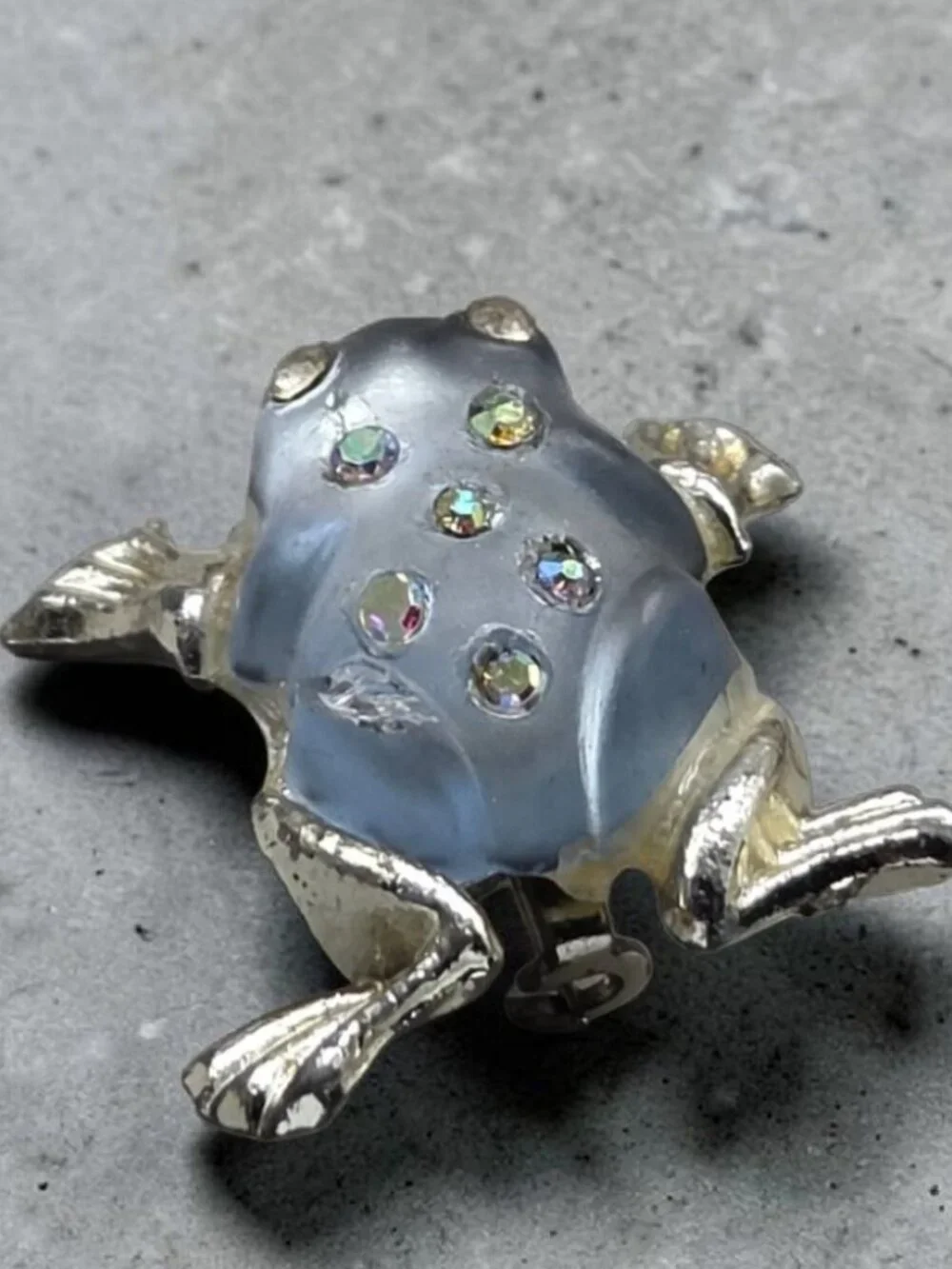 Vintage Silver Tone Jelly Belly Frog Brooch Pin with Aurora Borealis Rhinestones
